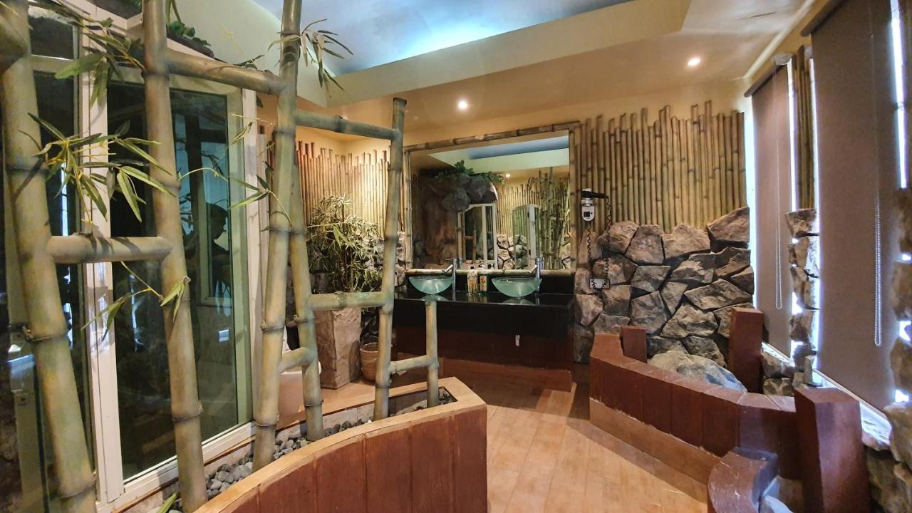 Pinjalo Resort Manoc-Manoc